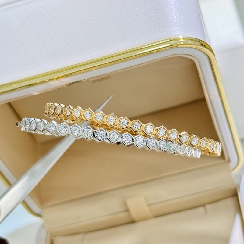 CHAUMET